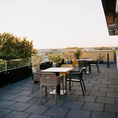 Pierre Hotel 3*
