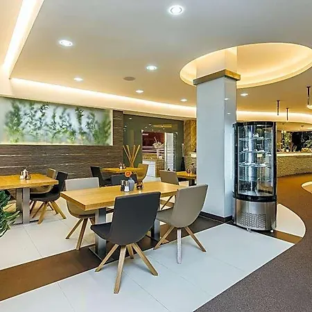 Pierre Hotel Pardubice